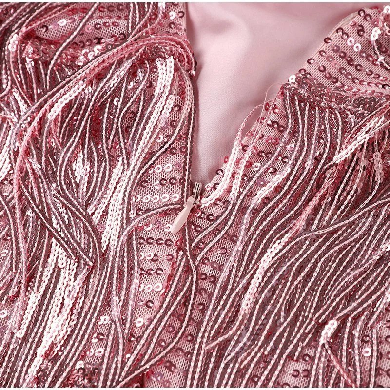 Amelia – Luksusowa mini sukienka z piórami i zdobioną fakturą