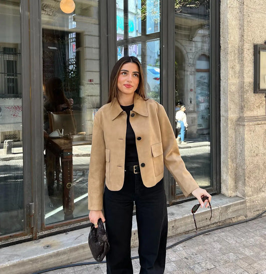 Amara - Krótka kurtka z zamszu dla kobiet