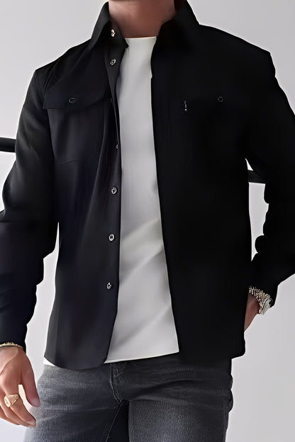 Finn – Elegancka Koszula Męska z Klapami na Kieszeniach