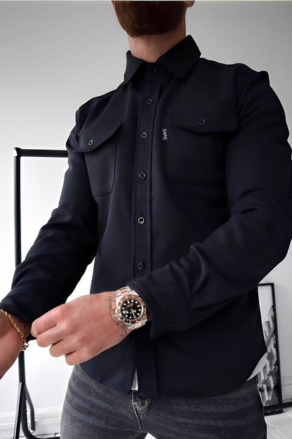 Finn – Elegancka Koszula Męska z Klapami na Kieszeniach