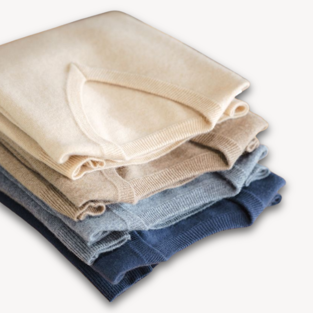 Kamil – Męski Sweter z Dekoltem w Serek i Imitacją Koszuli