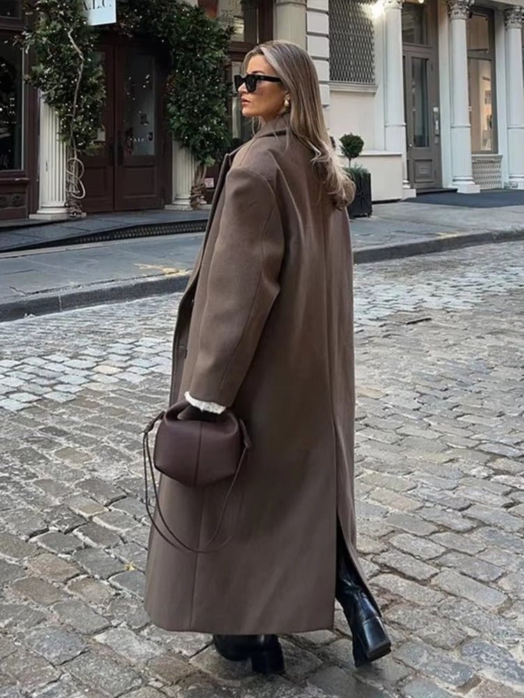 Długa damska kurtka o luźnym kroju i szerokim klapie - J&B; - 5 - Livia-Moda