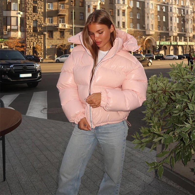 Kurtka puchowa damska, krótki krój, błyszcząca powierzchnia - J&B; - 6 - Livia-Moda
