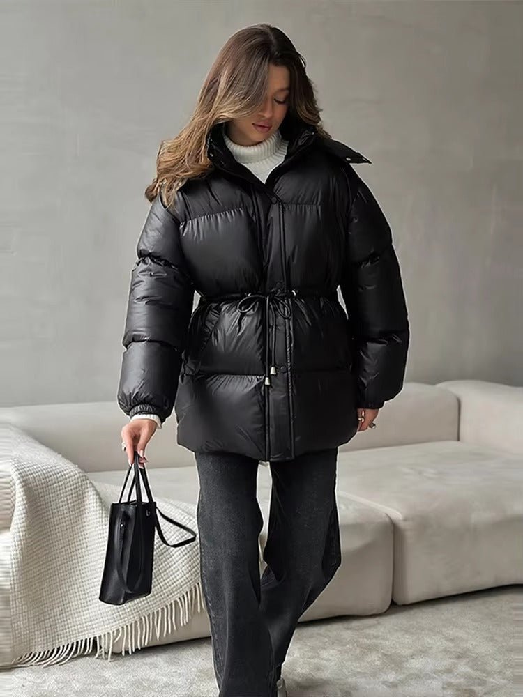 Kurtka puchowa damska z sznurkiem i wydłużonym krojem - J&B; - 1 - Livia-Moda