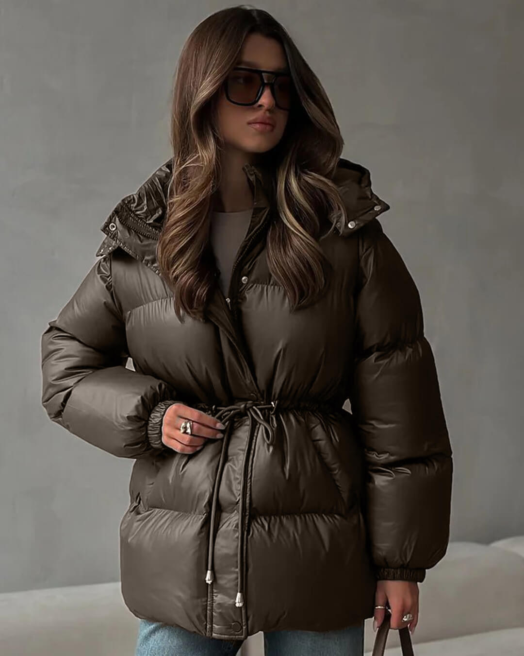 Kurtka puchowa damska z sznurkiem i wydłużonym krojem - J&B; - 9 - Livia-Moda