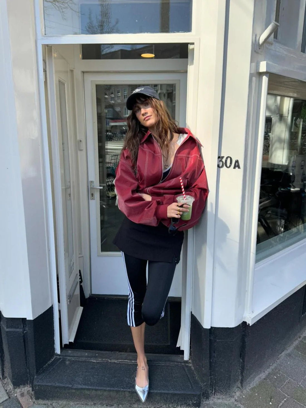 Kurtka bomberowa damska, krój oversize z zamkiem błyskawicznym - J&B; - 6 - Livia-Moda