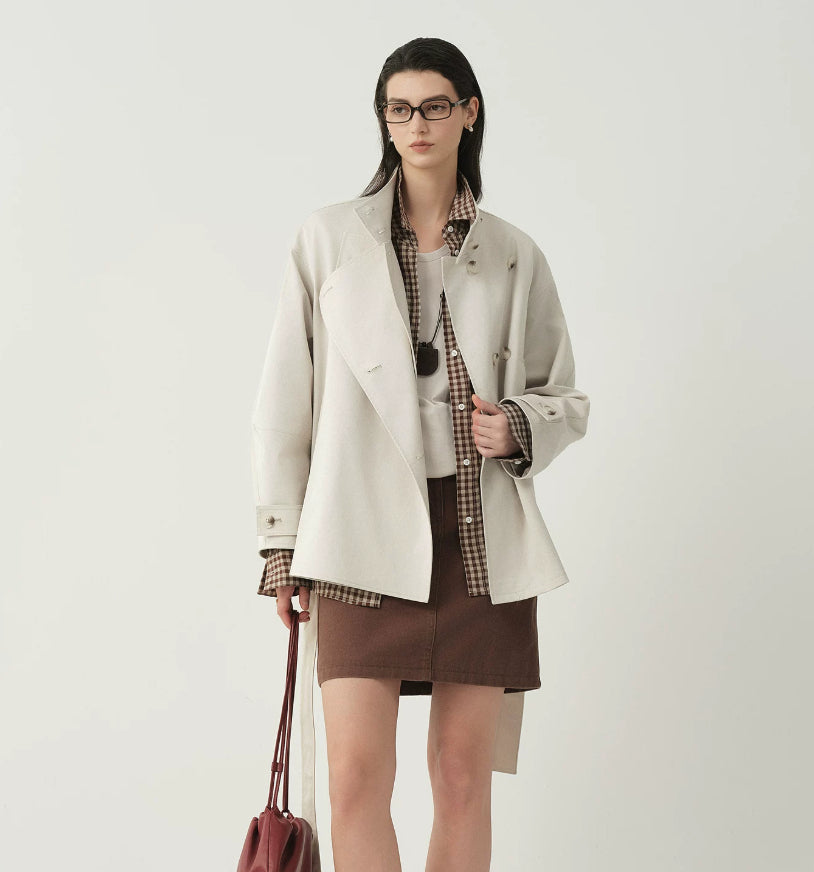 Kurtka damska z dwurzędowym zapięciem i swobodnym krojem - J&B; - 12 - Livia-Moda