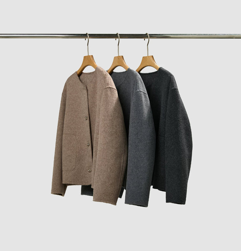 Kurtka damska o luźnym kroju, zapinana na guziki - J&B; - 5 - Livia-Moda