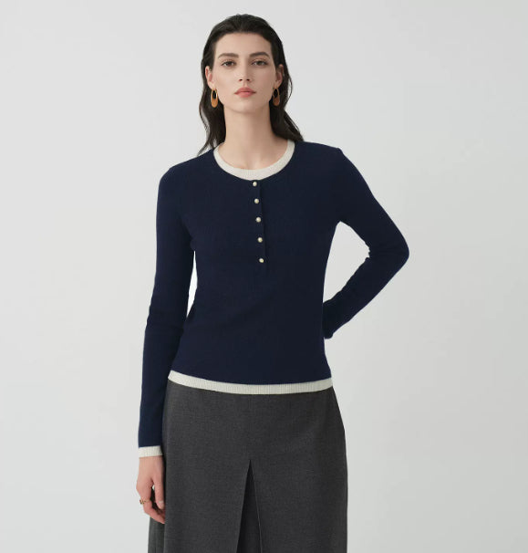 Damska bluzka z prążkowanym wzorem i guzikami - J&B; - 3 - Livia-Moda