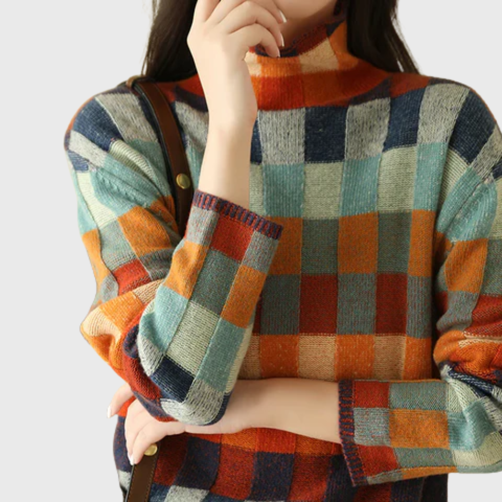 Stylowy damski sweter z wysokim kołnierzem, o żywych wzorach w kratę i luźnym kroju - L&S; - 2 - Livia-Moda