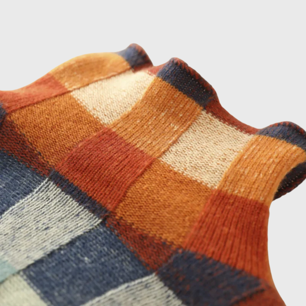 Stylowy damski sweter z wysokim kołnierzem, o żywych wzorach w kratę i luźnym kroju - L&S; - 3 - Livia-Moda