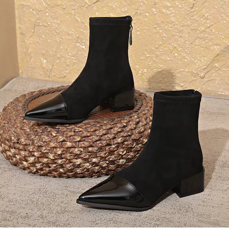 Damskie botki na grubym obcasie z błyszczącym czubkiem - J&B; - 9 - Livia-Moda