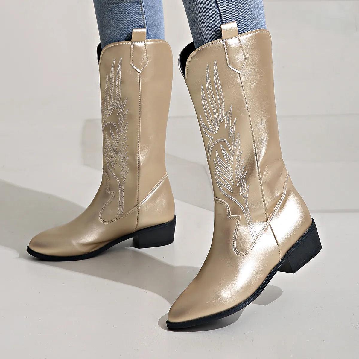 Damskie buty kowbojskie z grubym obcasem i eleganckim haftem - J&B; - 7 - Livia-Moda