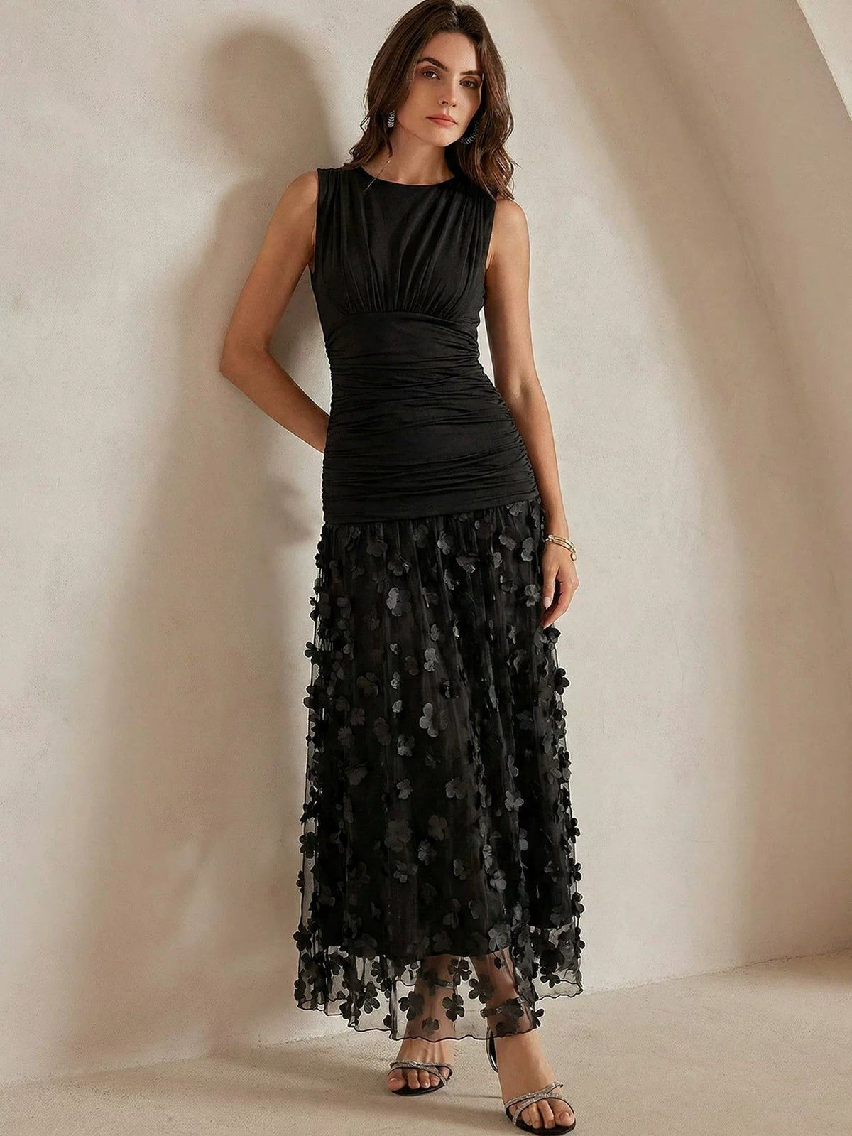 Maxikleid Damen mit gerafftem Oberteil und floralem Overlay | A&Z - 1 - Atelier-Zofia