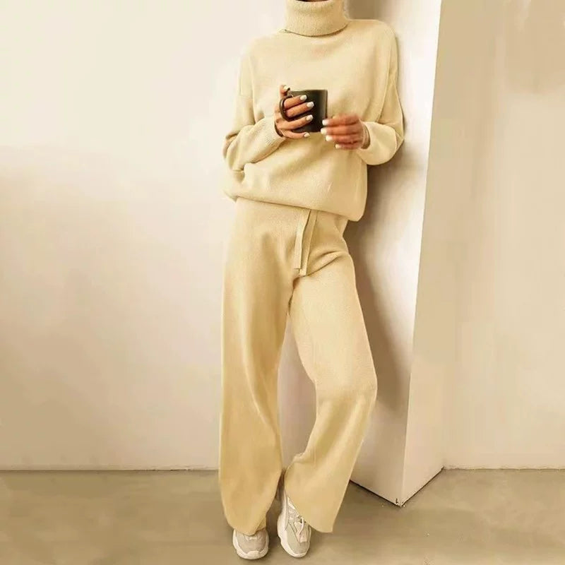 Lounge Set Damen mit hohem Kragen und lockerer Passform | A&Z - 4 - Atelier-Zofia