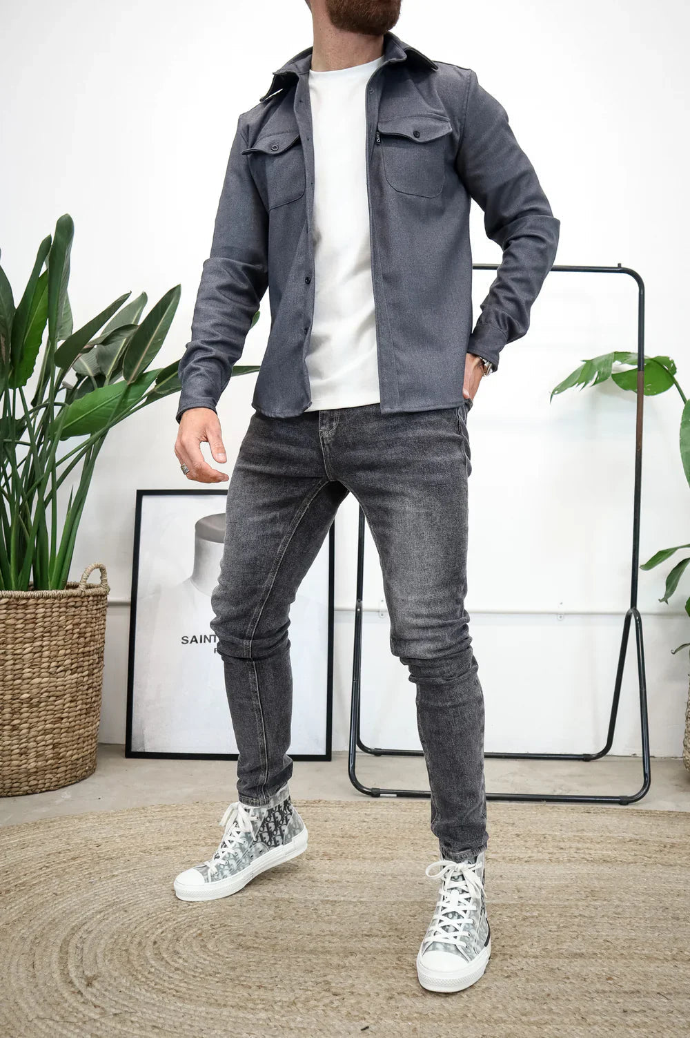 Herrenjacke mit zwei praktischen Brusttaschen und lässigem Schnitt | A&B - 8 - Annoboutique