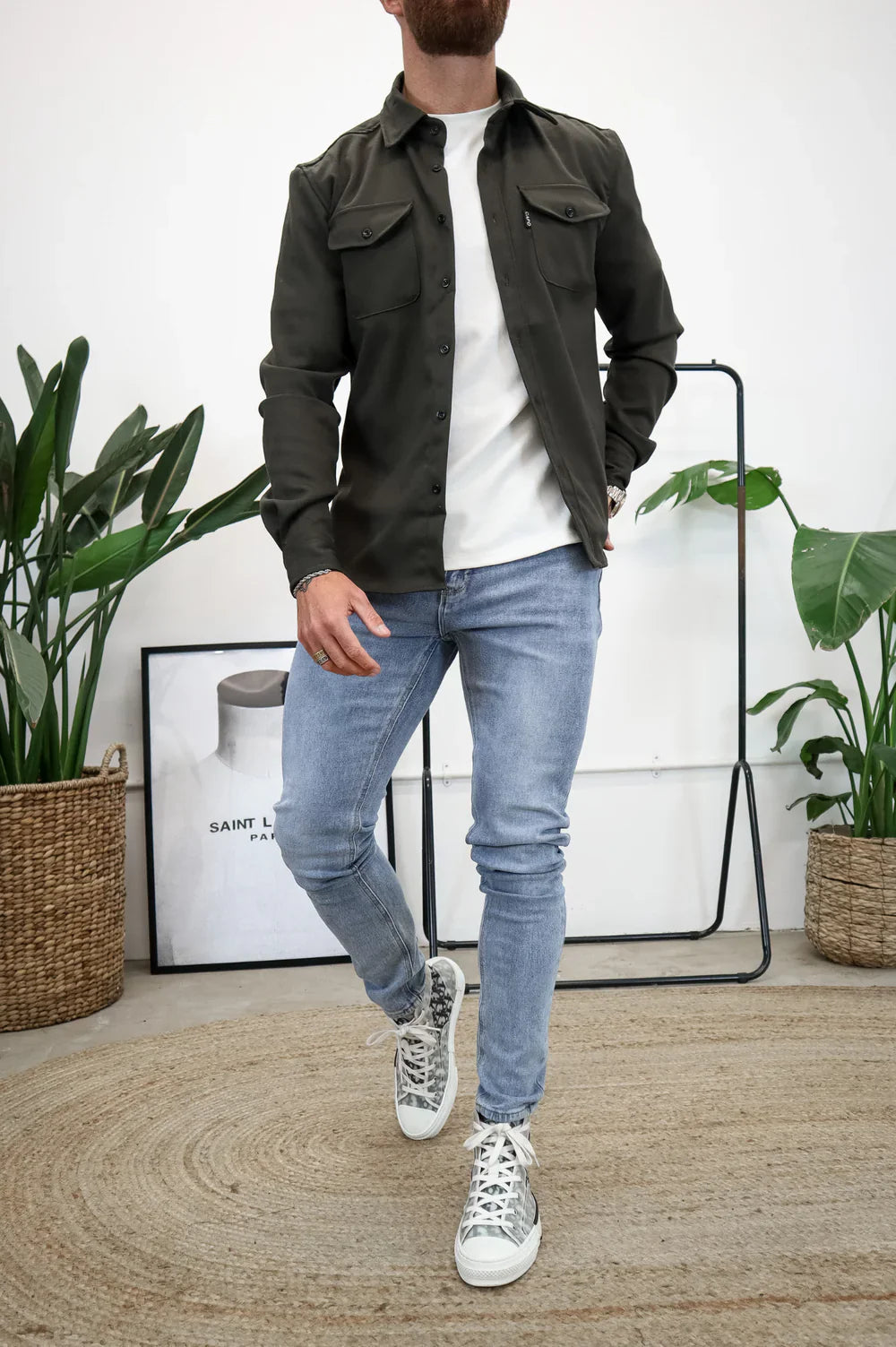 Herrenjacke mit zwei praktischen Brusttaschen und lässigem Schnitt | A&B - 11 - Annoboutique