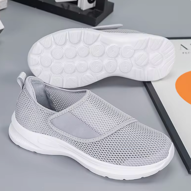 Regulowane buty komfortowe damskie - Extra szeroka forma i oddychająca siateczka - J&B - 8 - Livia-Moda