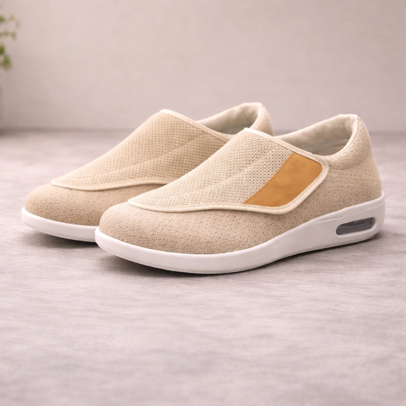 Diabetikerfreundne Slipper dla kobiet - Regulowane dopasowanie & Łatwe zakładanie - J&B - 4 - Livia-Moda