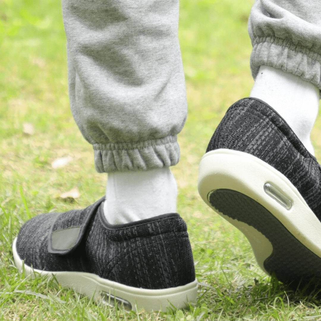 Diabetikerfreundliche Slipper für Herren - J&B - 2 - Livia-Moda