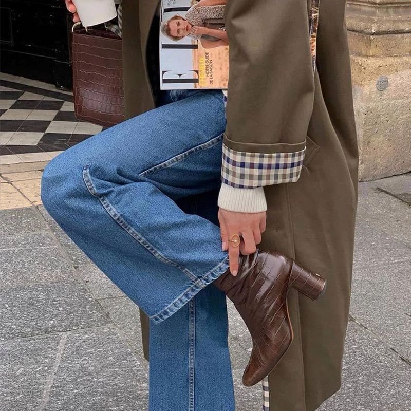 Kurtka damska z luźnym krojem i stylowymi detalami | L&V - 1 - Livia-Moda