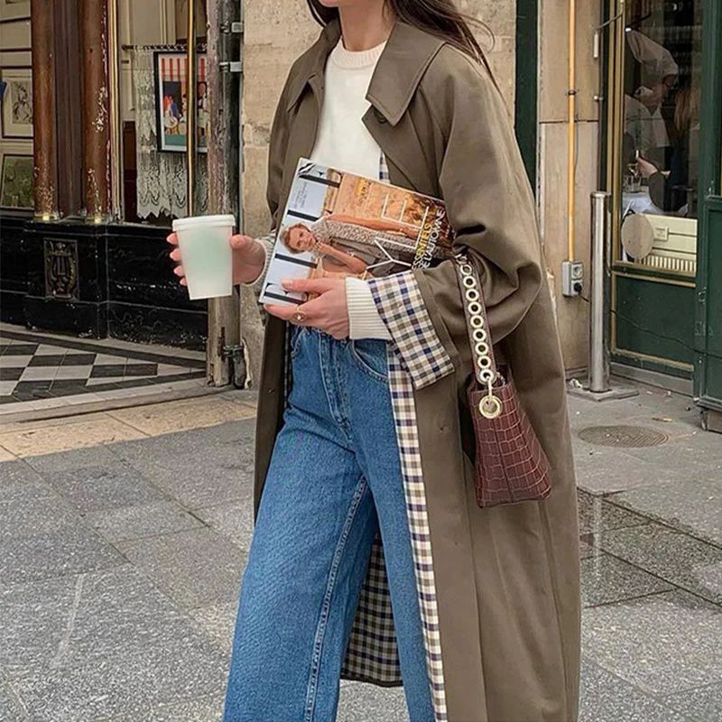 Kurtka damska z luźnym krojem i stylowymi detalami | L&V - 2 - Livia-Moda