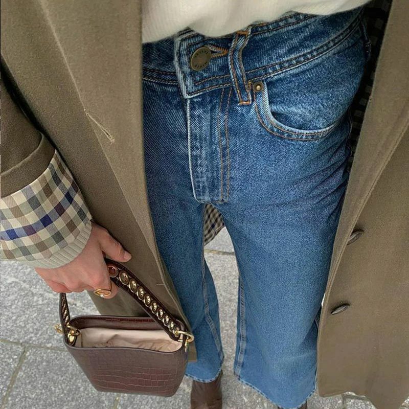 Kurtka damska z luźnym krojem i stylowymi detalami | L&V - 8 - Livia-Moda