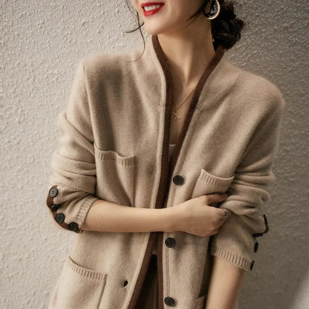 Cardigan damski z guzikami i kieszeniami | L&V - 11 - Livia-Moda