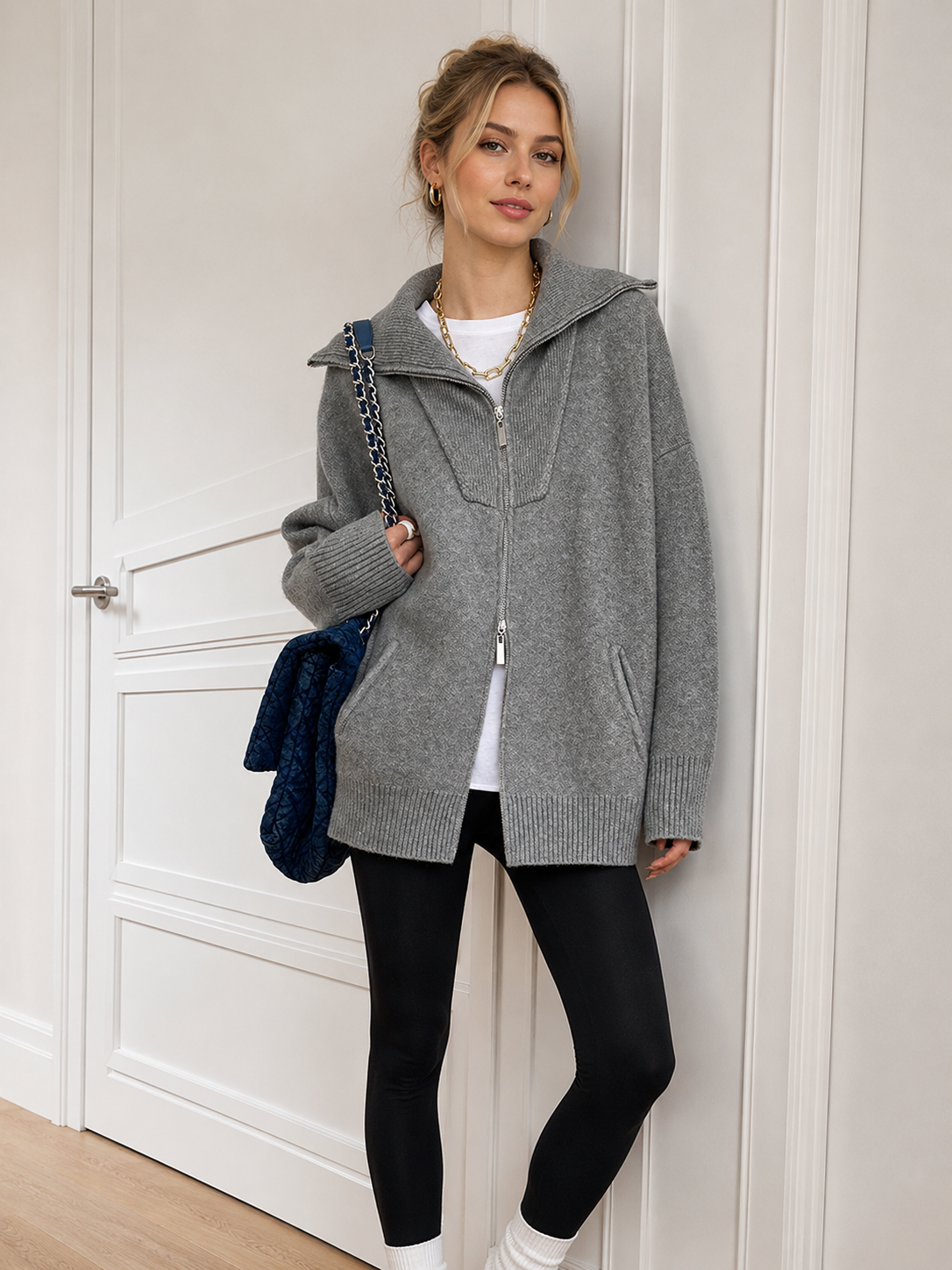 Cardigan damski z wysokim kołnierzem i zamkiem błyskawicznym | L&V - 2 - Livia-Moda