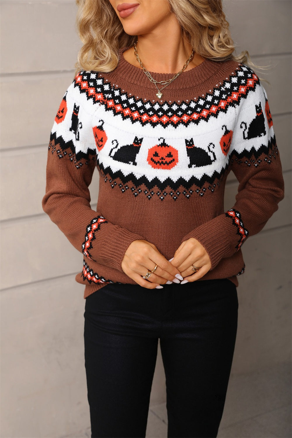 Pullover damski z motywem Halloween i okrągłym dekoltem | L&V - 2 - Livia-Moda