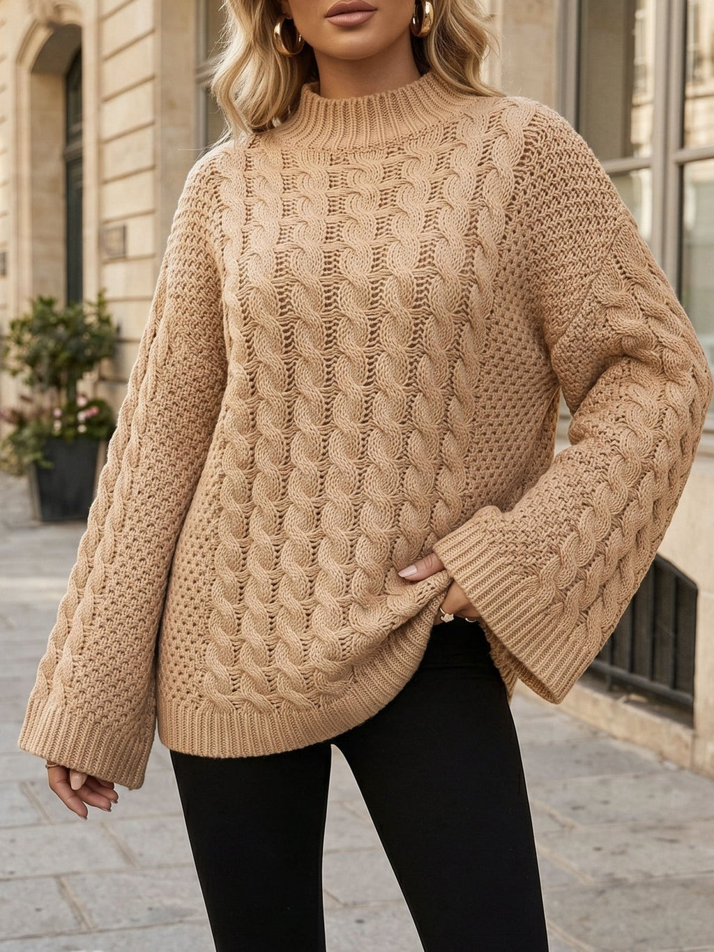 Pullover damski z wysokim kołnierzem i szerokimi rękawami | L&V - 11 - Livia-Moda