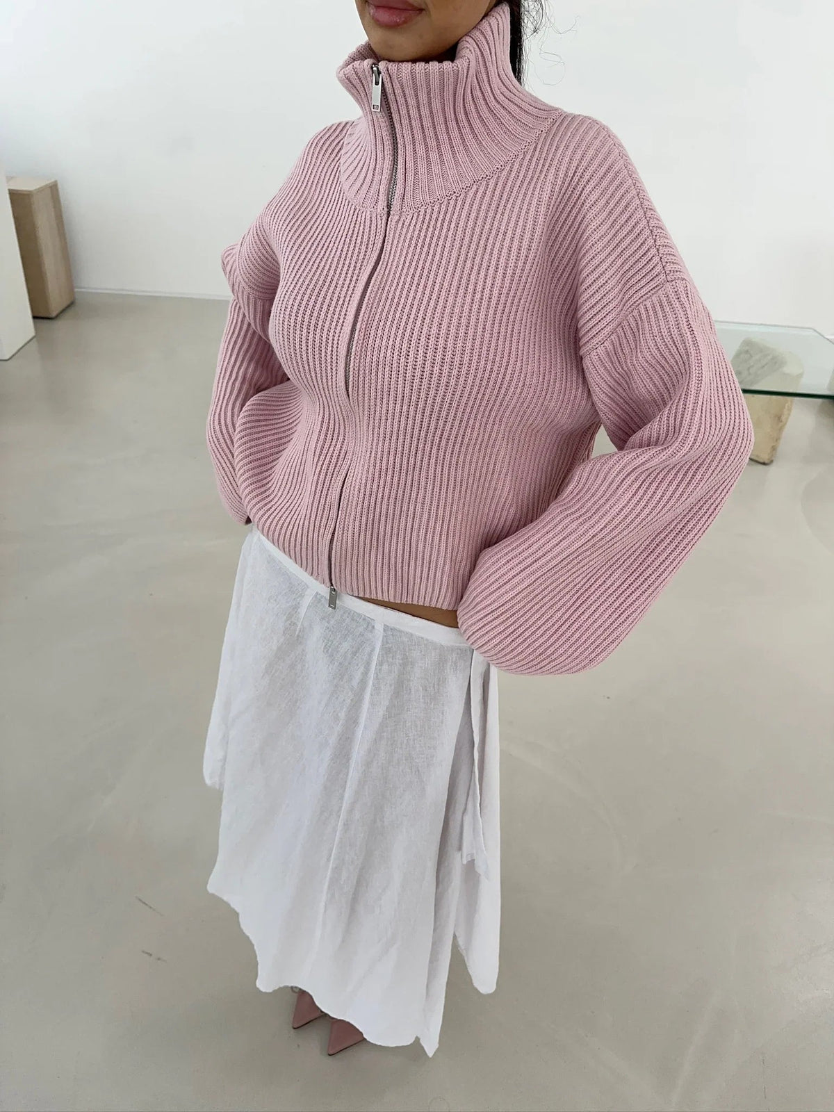 Pullover damski z wysokim kołnierzem i zamkiem | L&V - 2 - Livia-Moda