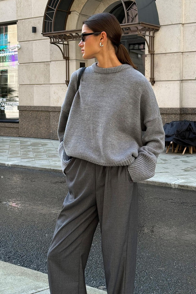 Pullover damski z luźnym krojem i długimi rękawami | L&V - 2 - Livia-Moda