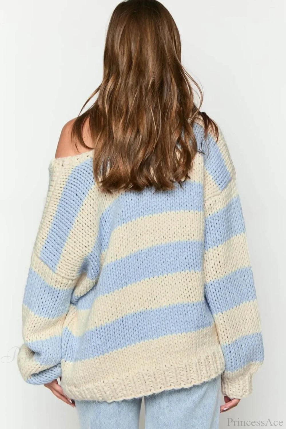 Pullover Damski Oversized z Dekoltem Off-Shoulder i Długimi Rękawami | L&V - 9 - Livia-Moda