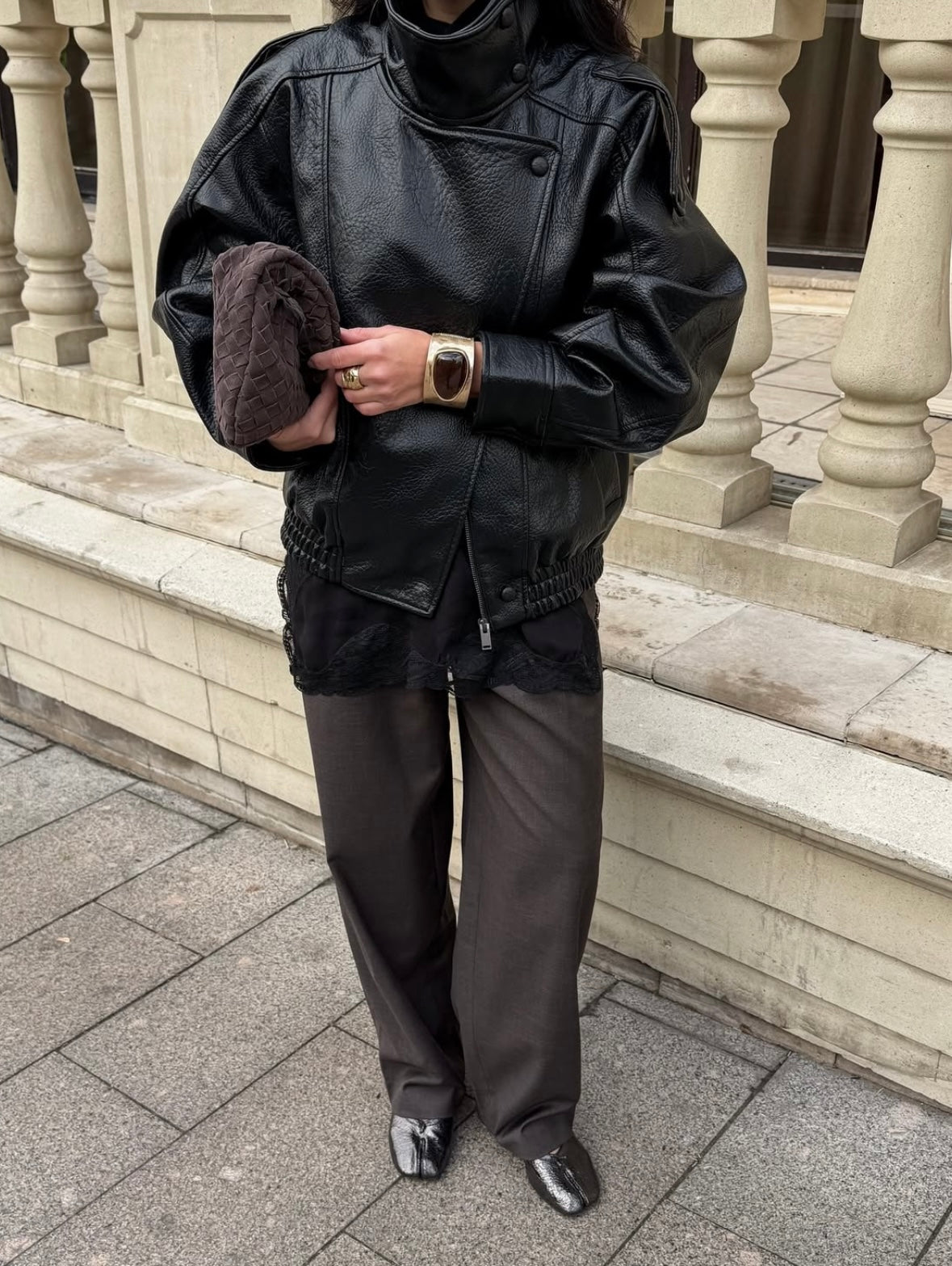 Kurtka damska Oversized z wysokim kołnierzem i zapięciem | L&V - 4 - Livia-Moda