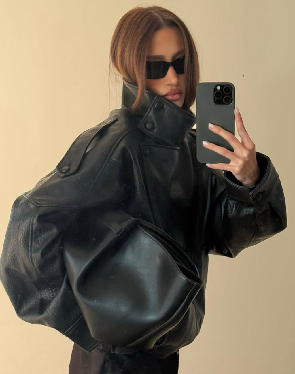 Kurtka damska Oversized z wysokim kołnierzem i zapięciem | L&V - 5 - Livia-Moda