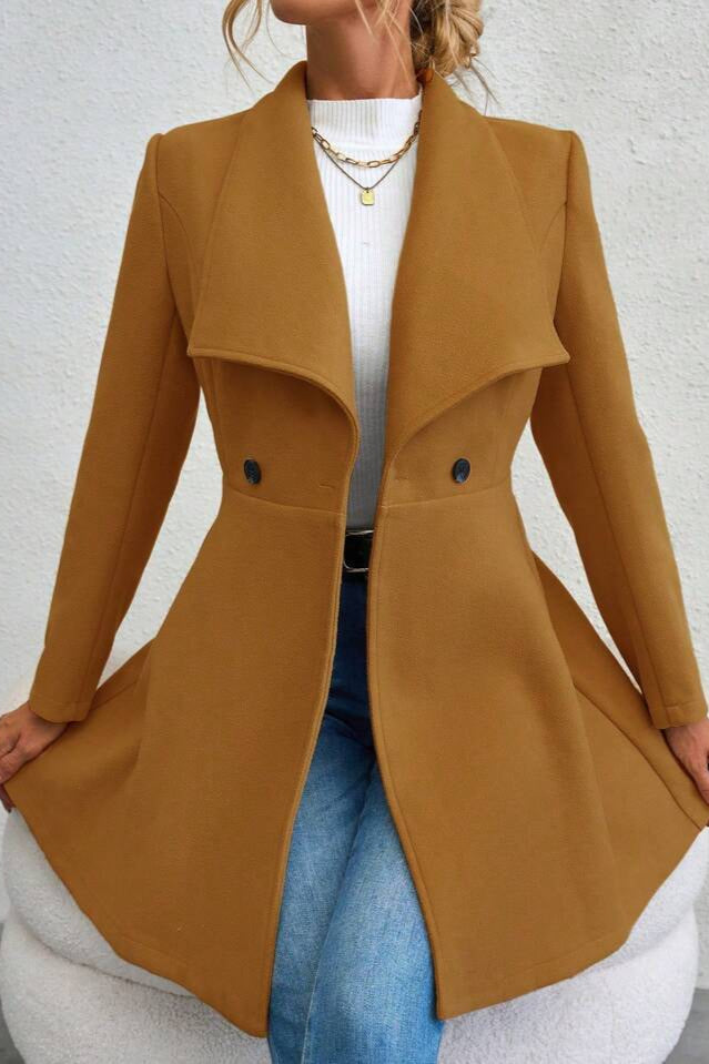 Płaszcz damski z kołnierzem wodospadowym i taliowanym krojem | L&V - 15 - Livia-Moda