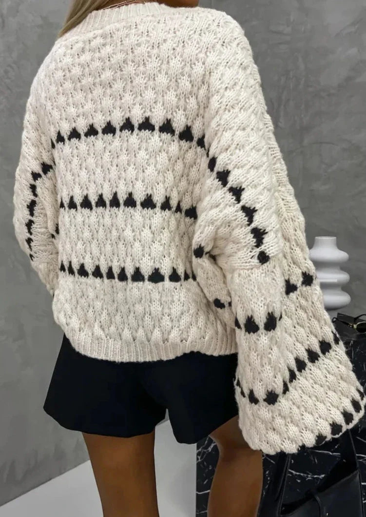 Pullover damski z luźnym krojem i szerokimi rękawami | L&V - 4 - Livia-Moda