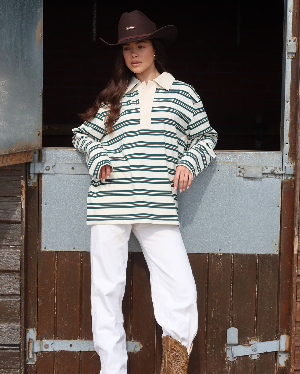Pullover damski z kołnierzem i luźnym krojem | L&V - 2 - Livia-Moda
