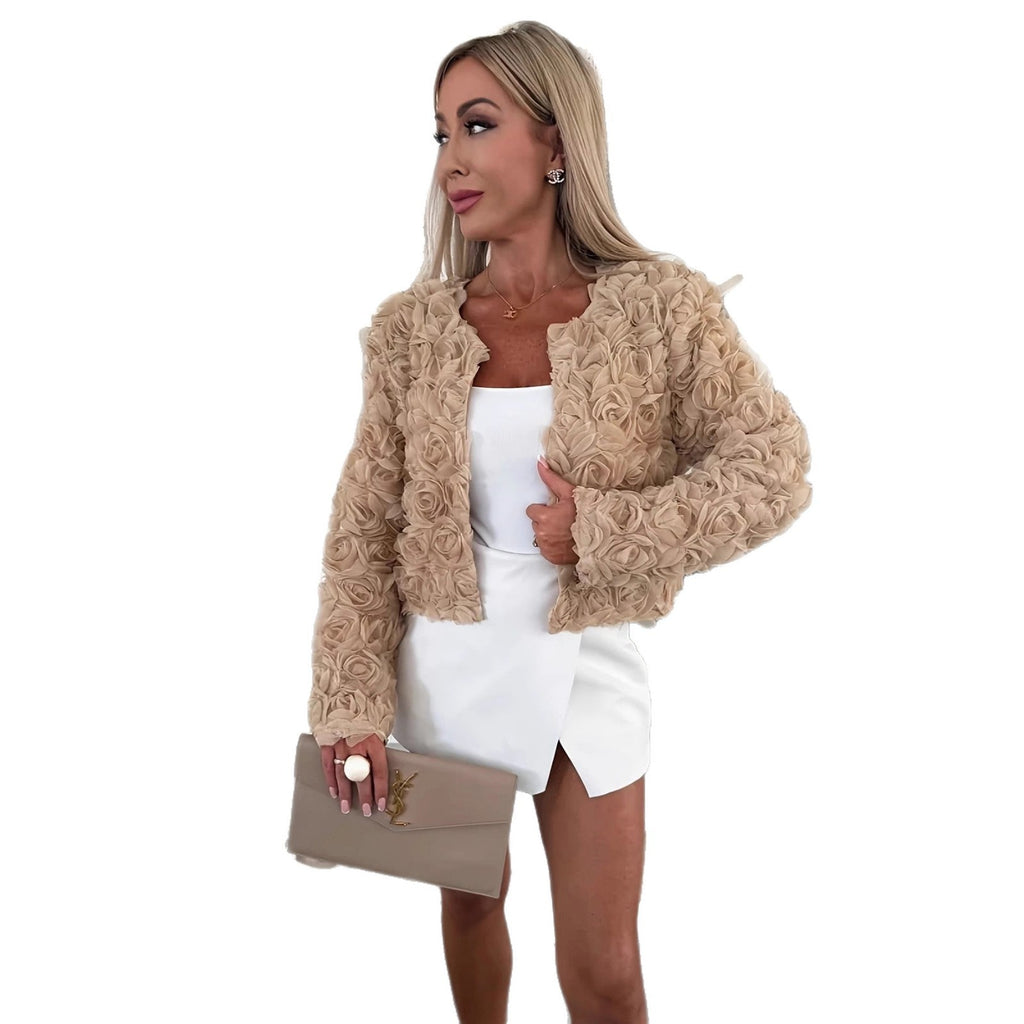 Kurtka damska z kwiatowym detalem i krótkim krojem | L&V - 5 - Livia-Moda