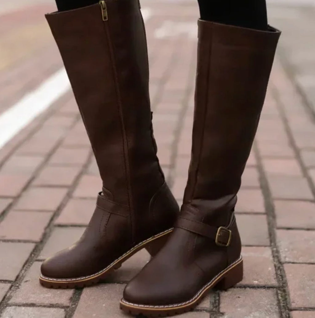 Botki damskie z wysoką cholewką i regulowanym detalem | L&V - 5 - Livia-Moda
