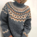Pullover damski z wysokim kołnierzem i luźnym krojem | L&V - 1 - Livia-Moda
