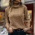 Pullover damski z stójką i warkoczowym splotem | L&V - 1 - Livia-Moda