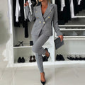 Blazer damski z dopasowanym krojem i podwójnymi guzikami | L&V - 1 - Livia-Moda