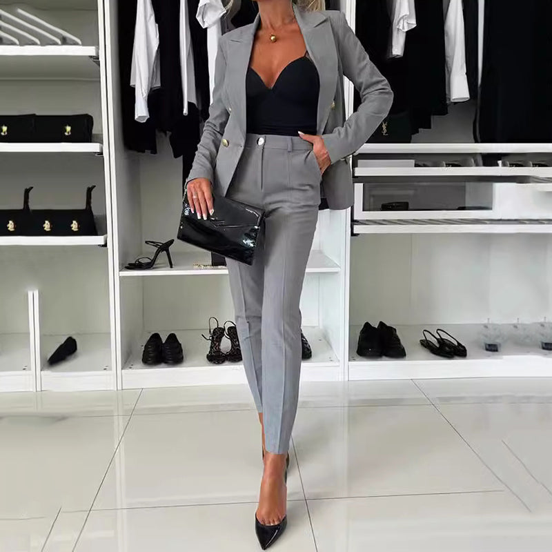Blazer damski z dopasowanym krojem i podwójnymi guzikami | L&V - 5 - Livia-Moda