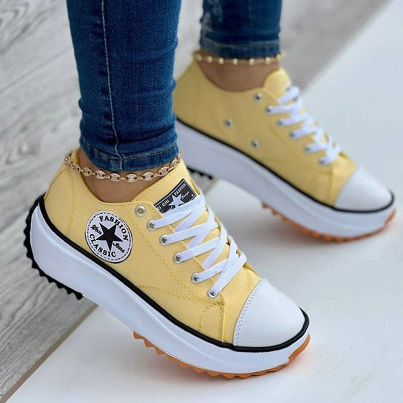 Sneakers damskie z luźnym krojem i wyrazistą podeszwą | L&V - 4 - Livia-Moda