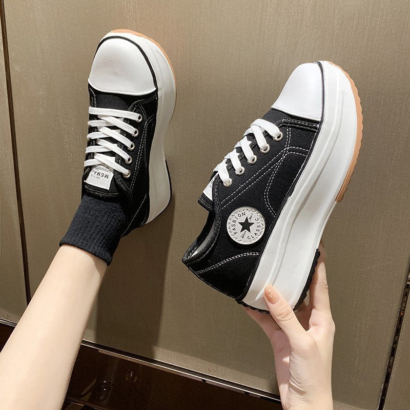 Sneakers damskie z luźnym krojem i wyrazistą podeszwą | L&V - 11 - Livia-Moda