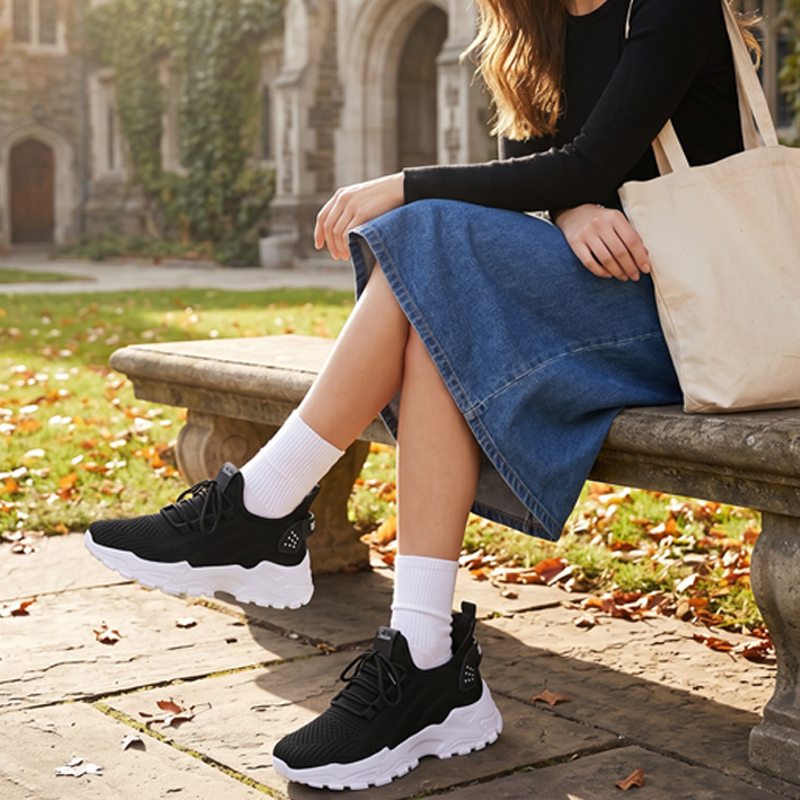 Sneakers damskie z sportowym krojem i wygodnym dopasowaniem | L&V - 3 - Livia-Moda
