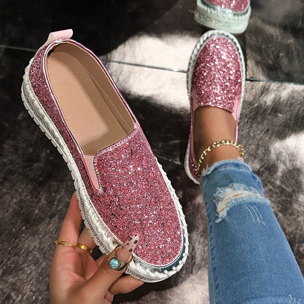 Buty Slip-On damskie z dekoracyjnymi akcentami | L&V - 3 - Livia-Moda