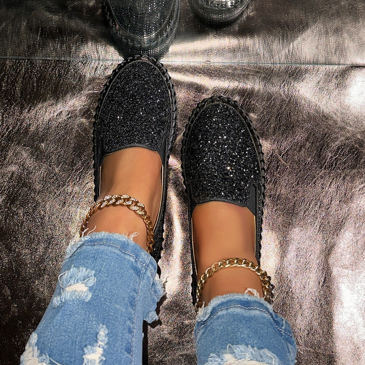 Buty Slip-On damskie z dekoracyjnymi akcentami | L&V - 8 - Livia-Moda